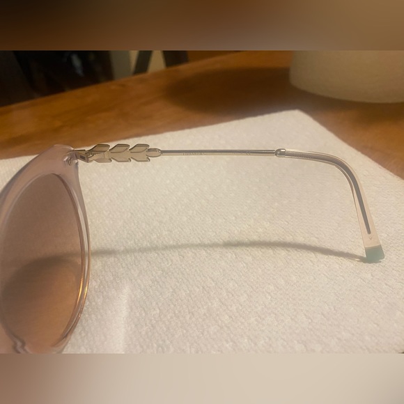 Tiffany&co sun glasses,  Color gradient pink and brown lenses - Picture 9 of 11